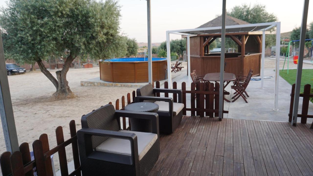 Cuchi Farm Villa Chinchón Buitenkant foto